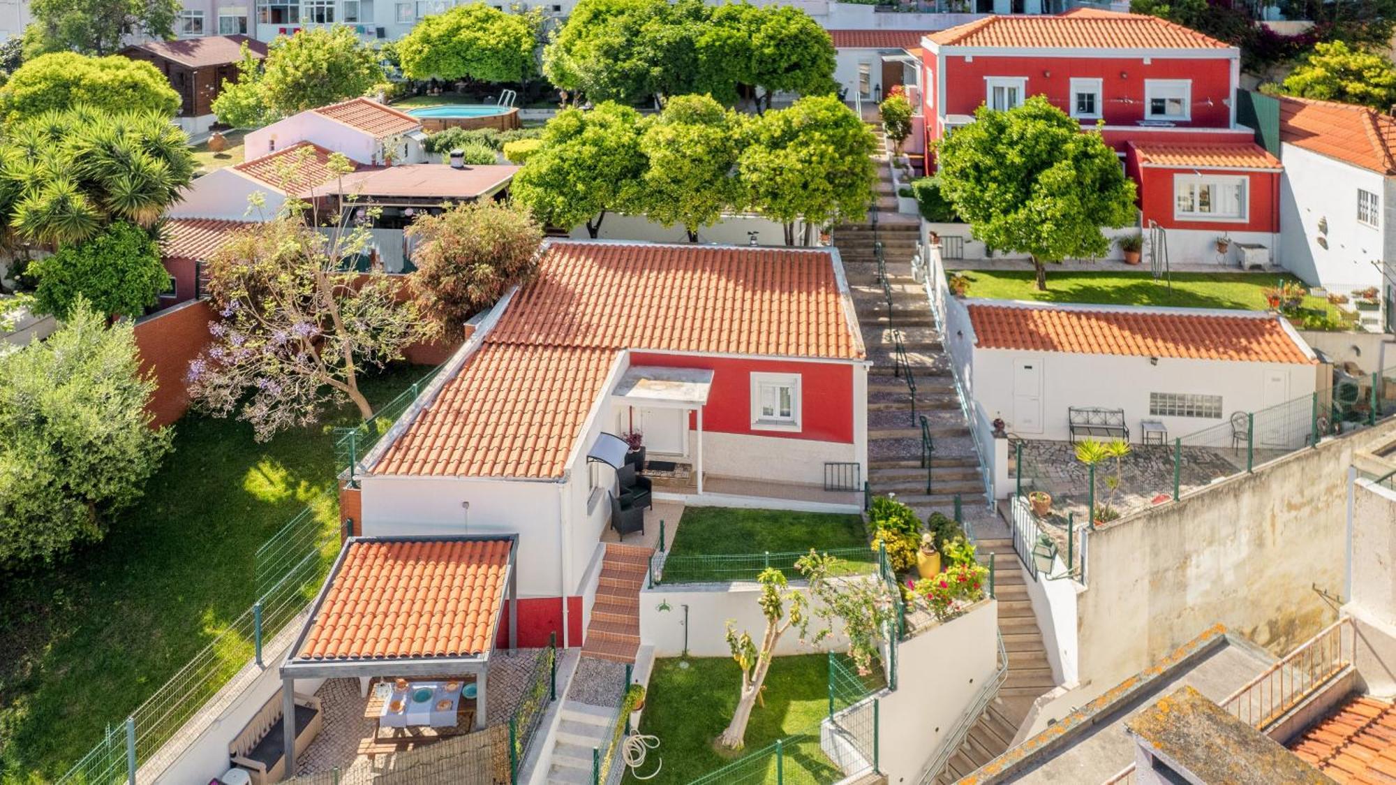 Algés Village Casa 2 by Lisbon-Coast vacation Esterno foto